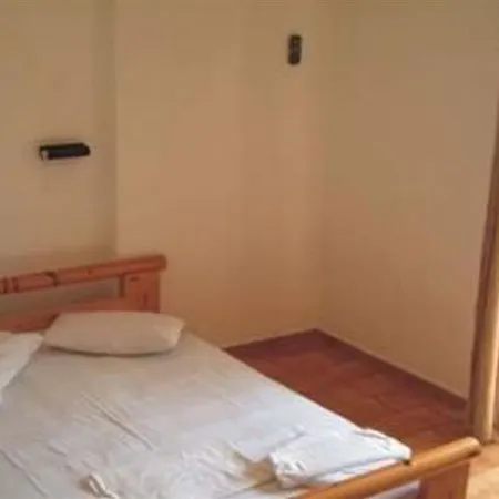Niko Elen Otel